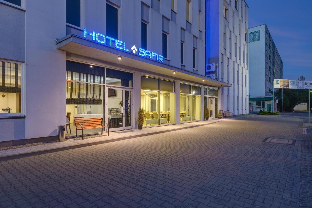 Hotel Safir ポズナン エクステリア 写真
